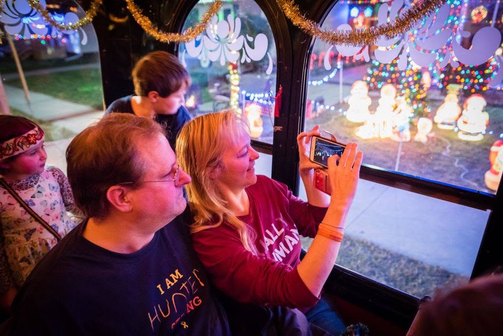 Trolley Lights people